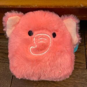BRAND NEW SQUISH-MALLOW FUZZAMALLOW 5”! NWT! SMOKE FREE HOME!